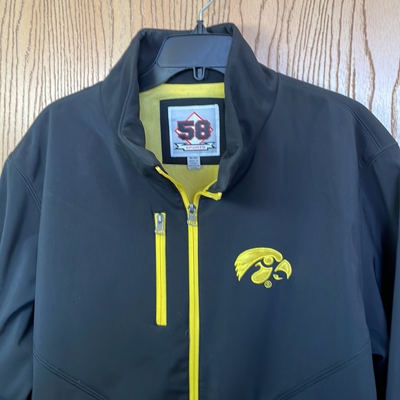 Iowa Hawkeyes Light Jacket - Picture 2 of 7